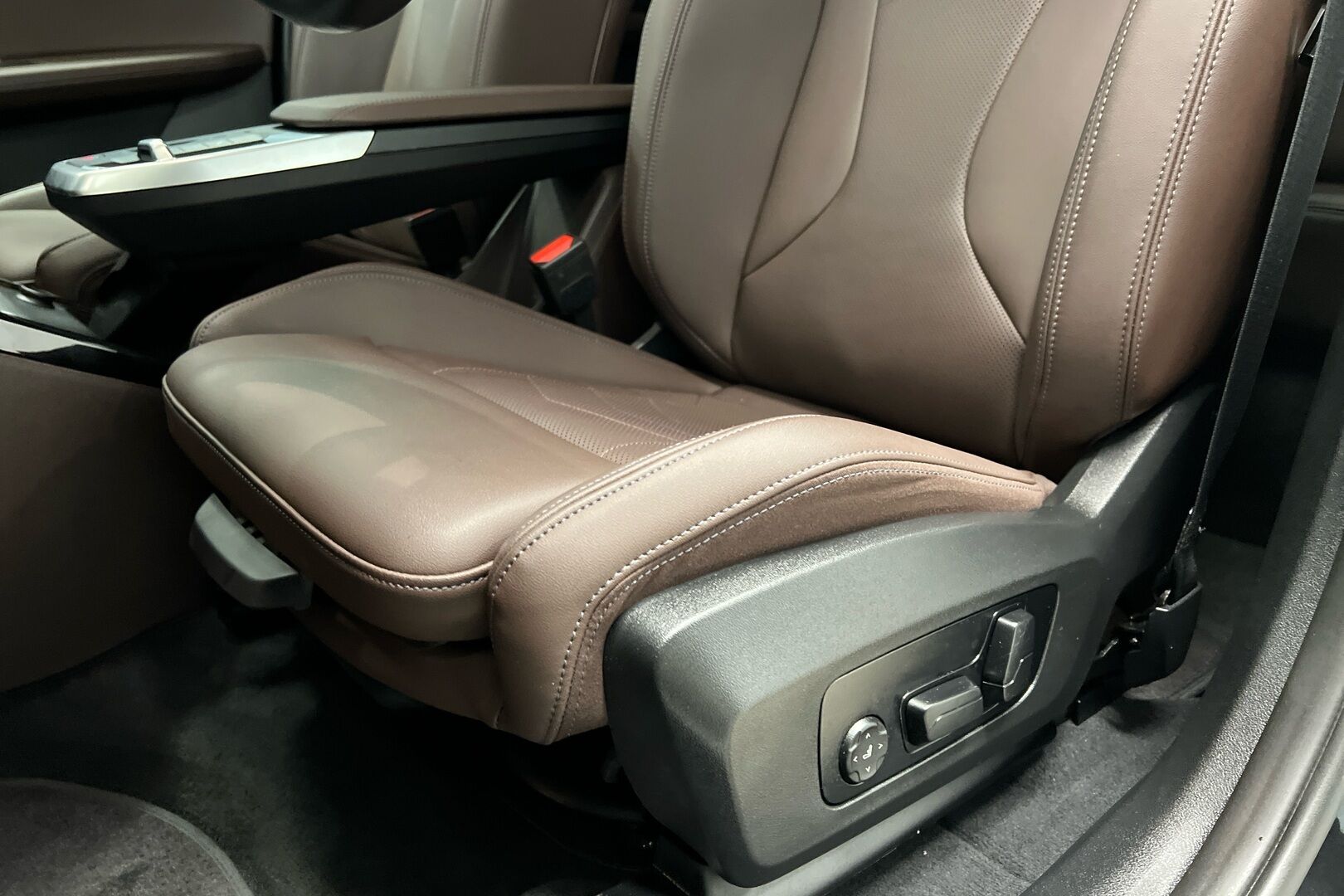 BMW X1 iso kuva 19