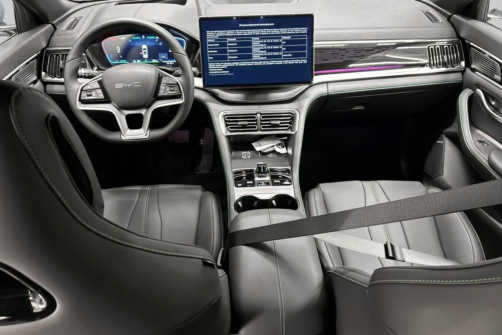 BYD Seal U iso kuva 10