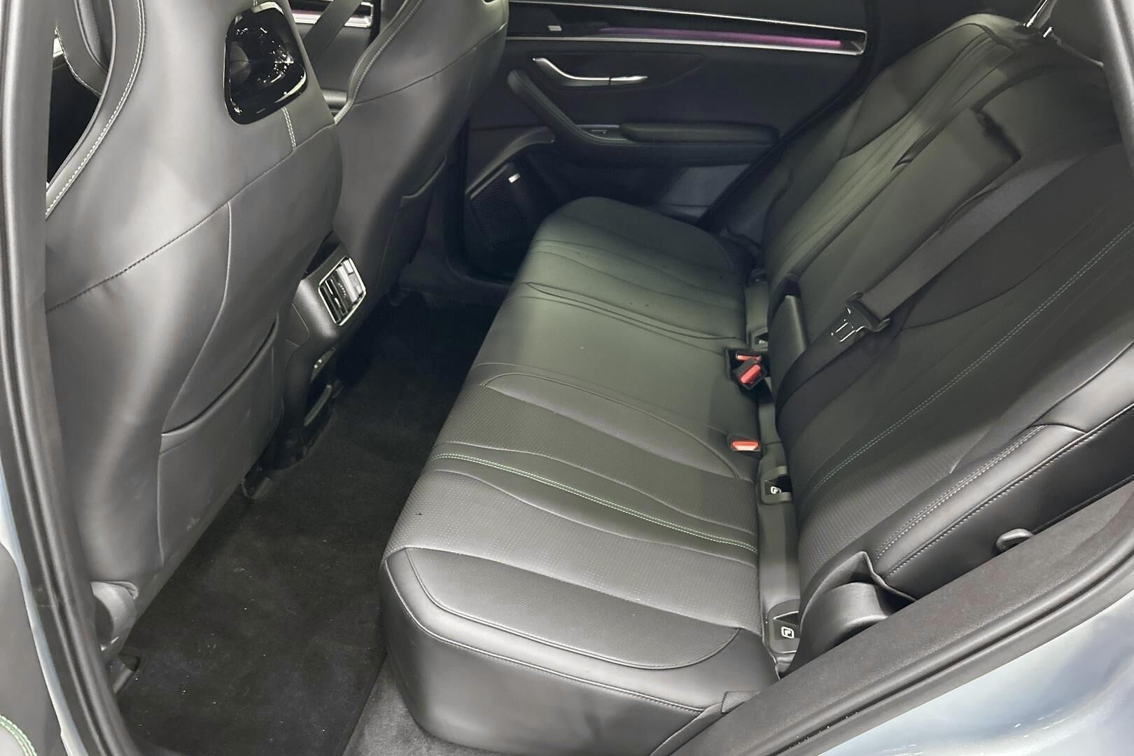 BYD Seal U iso kuva 9