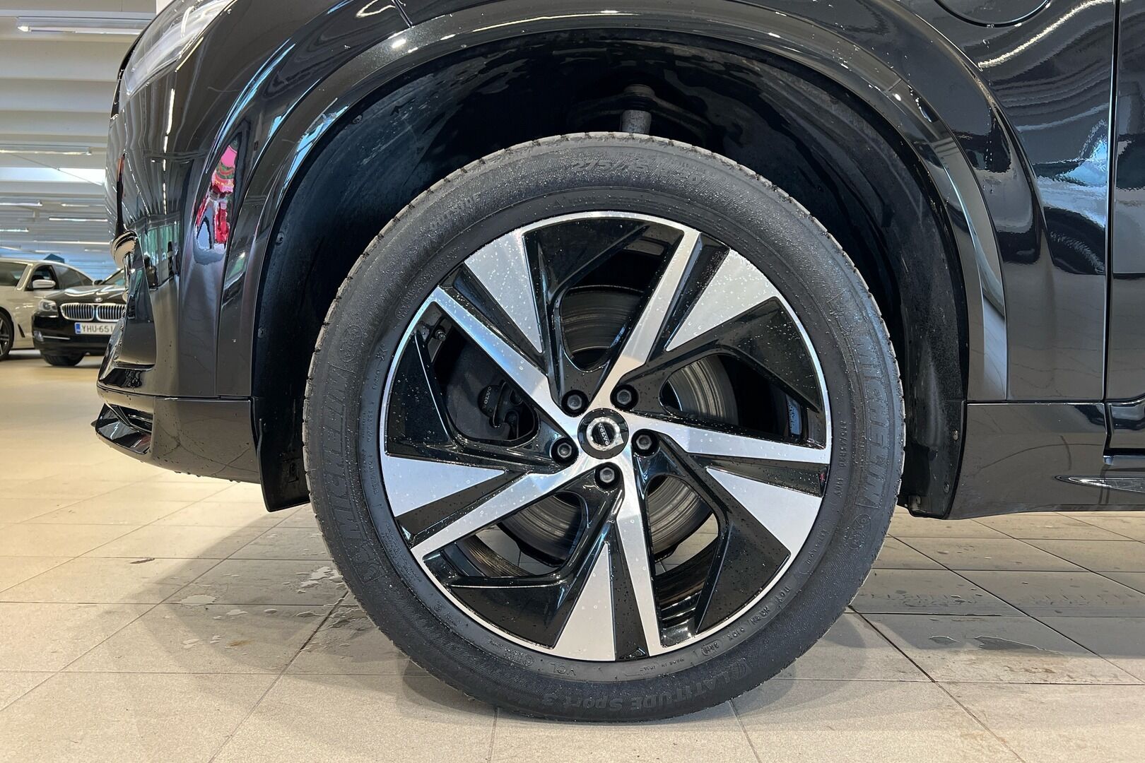 VOLVO XC90 iso kuva 18