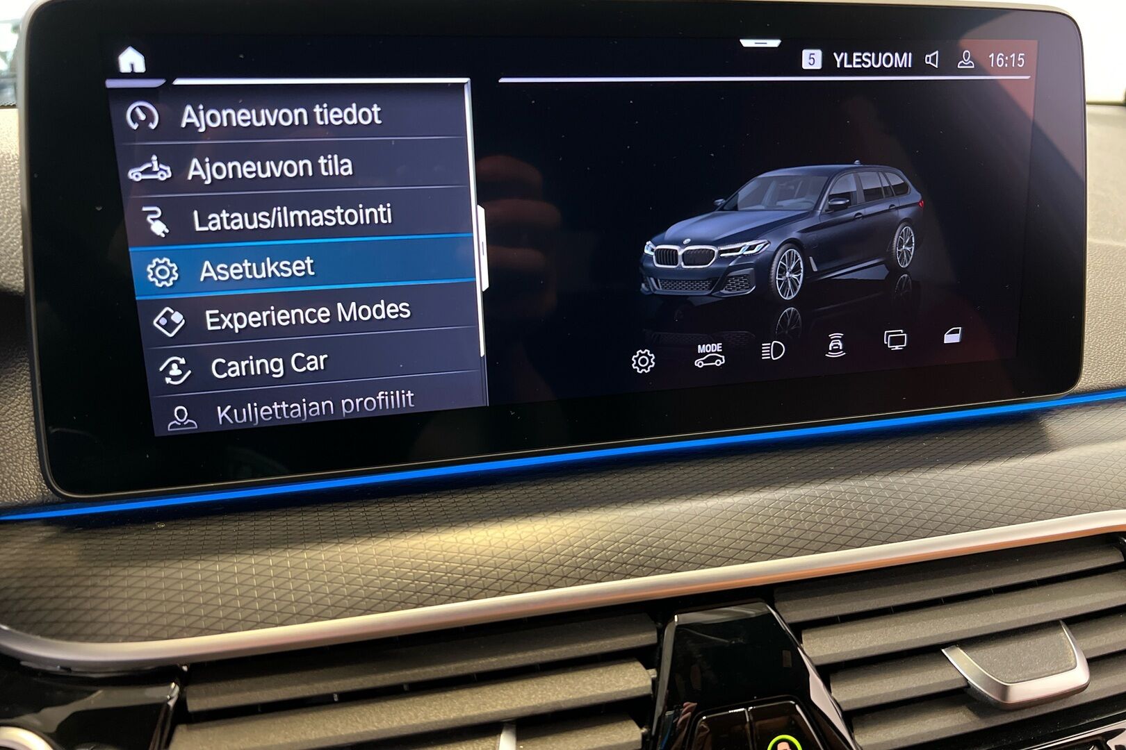 BMW 5-SARJA iso kuva 13
