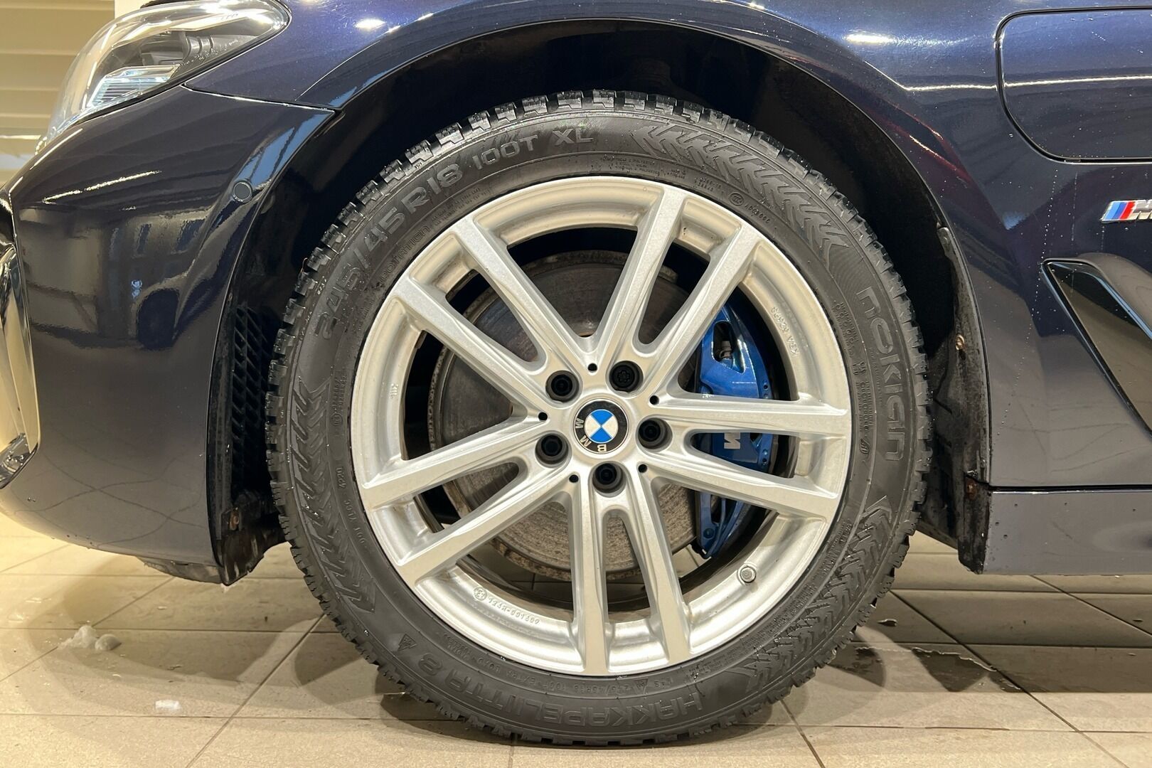 BMW 5-SARJA iso kuva 6