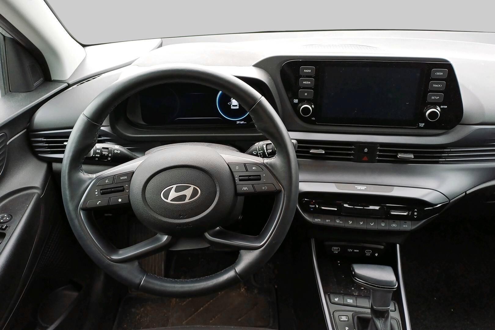 Hyundai i20 Hatchback iso kuva 2