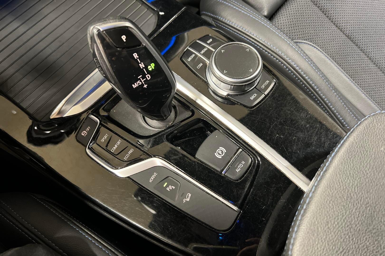 BMW X3 iso kuva 14