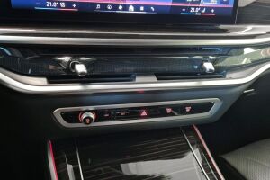 BMW X5 esikatselu 12