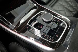 BMW X5 esikatselu 21