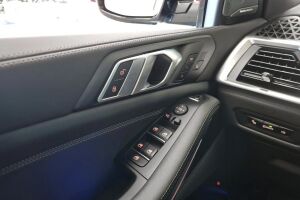 BMW X5 esikatselu 14