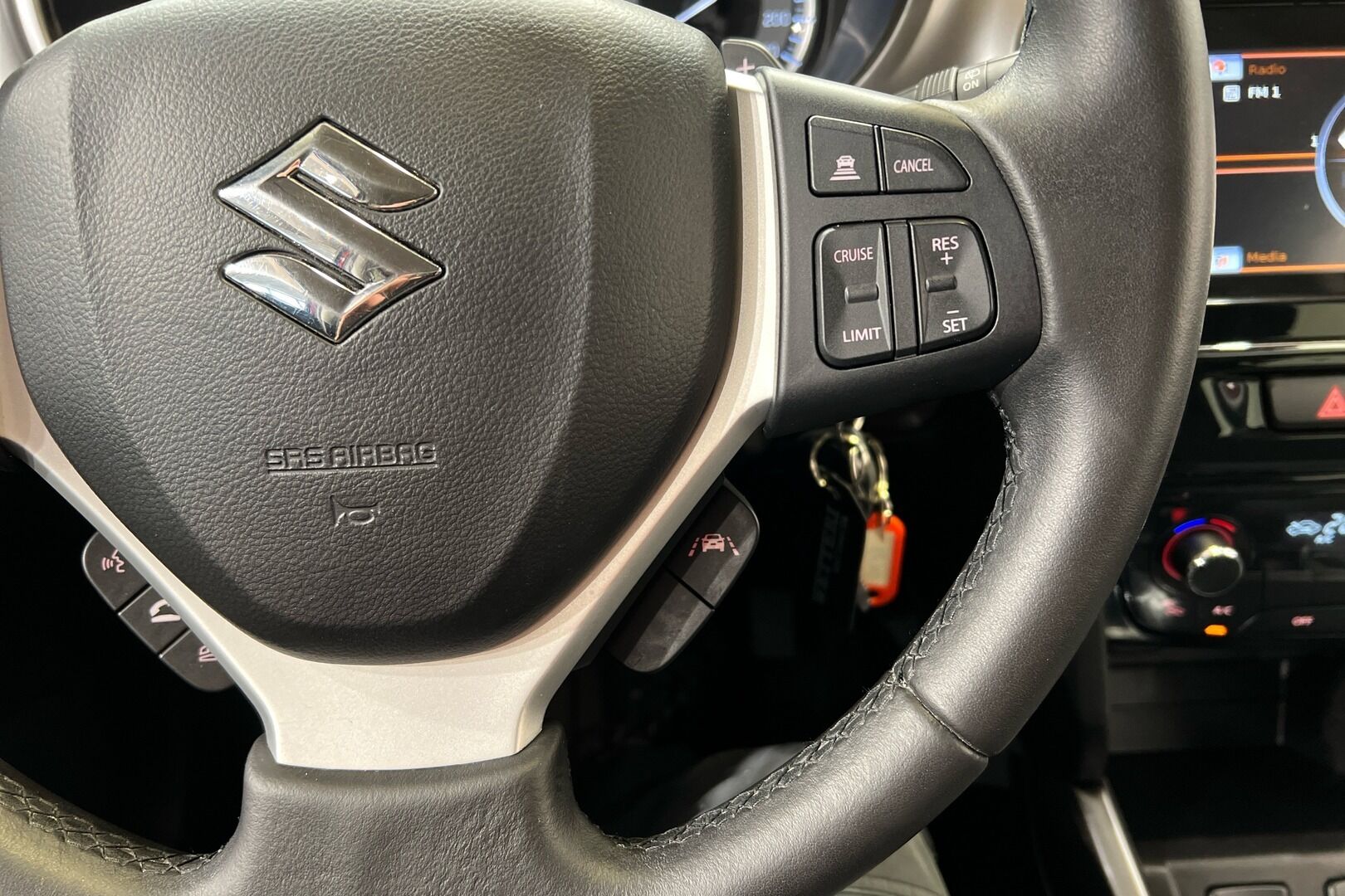 Suzuki Vitara iso kuva 6