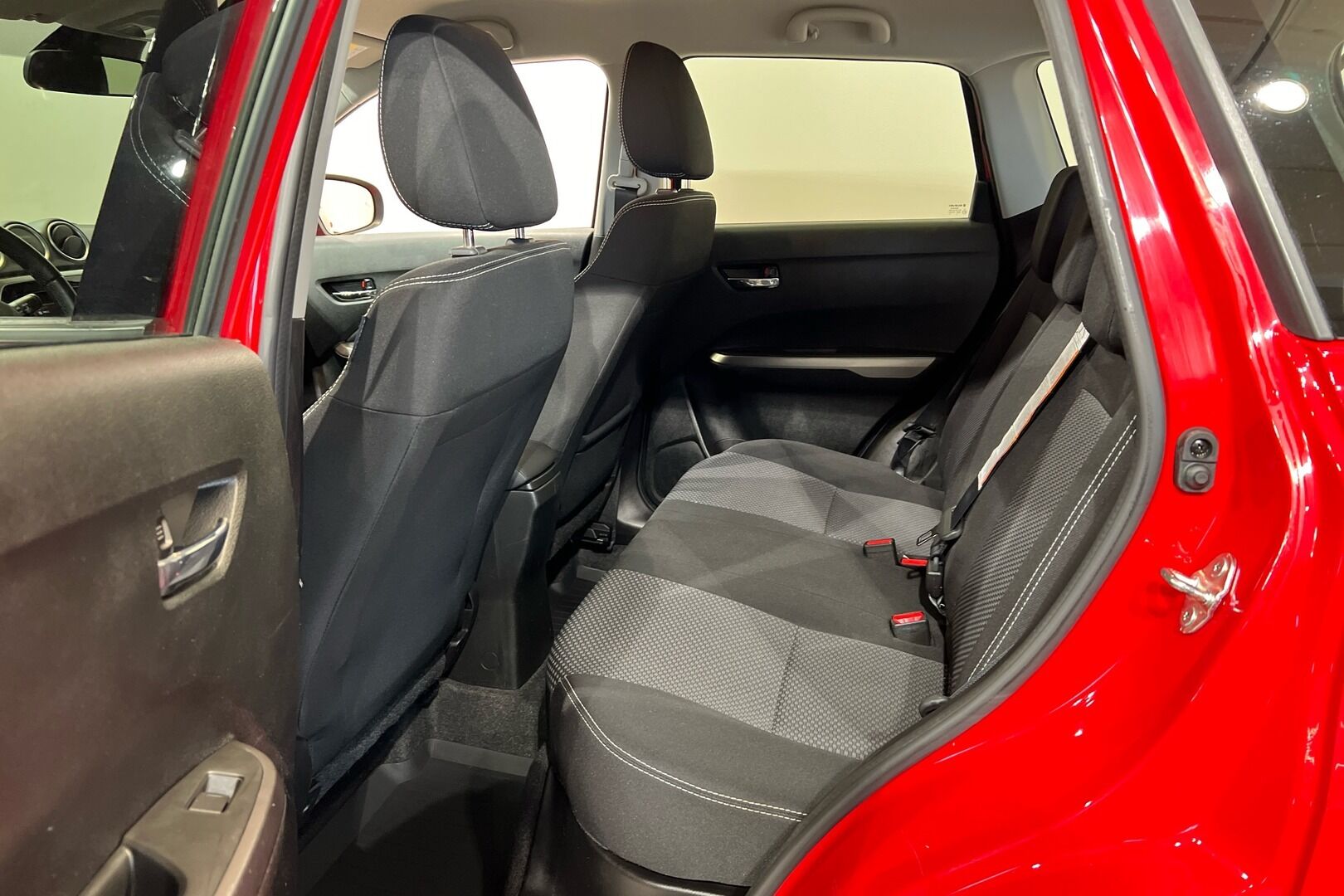 Suzuki Vitara iso kuva 10