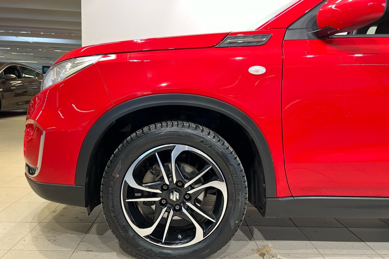 Suzuki Vitara iso kuva 11