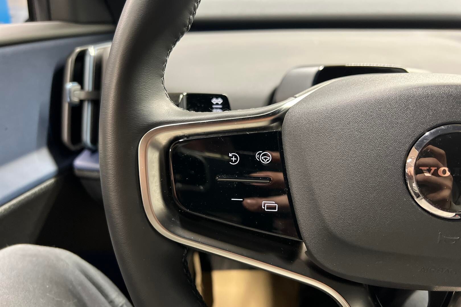 Volvo EX30 iso kuva 16