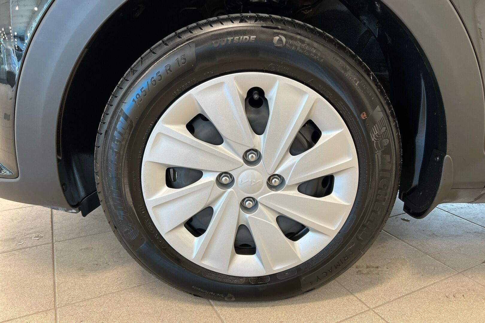 Kia Stonic iso kuva 10