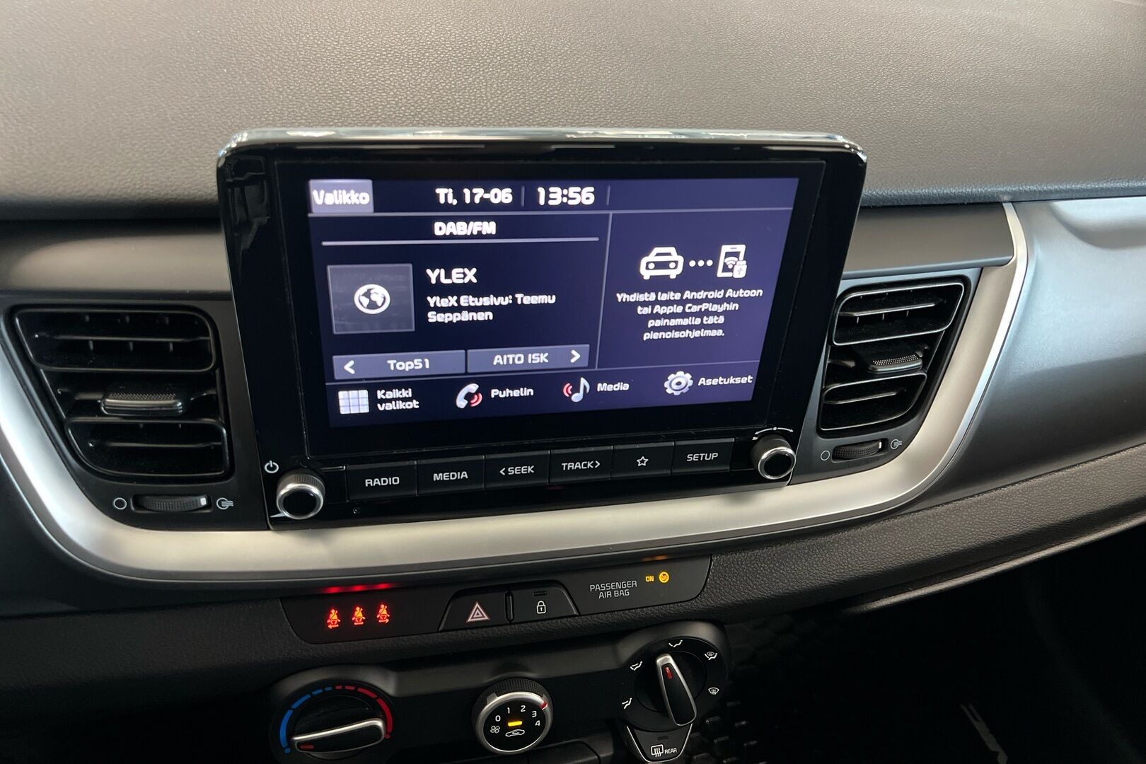Kia Stonic iso kuva 12