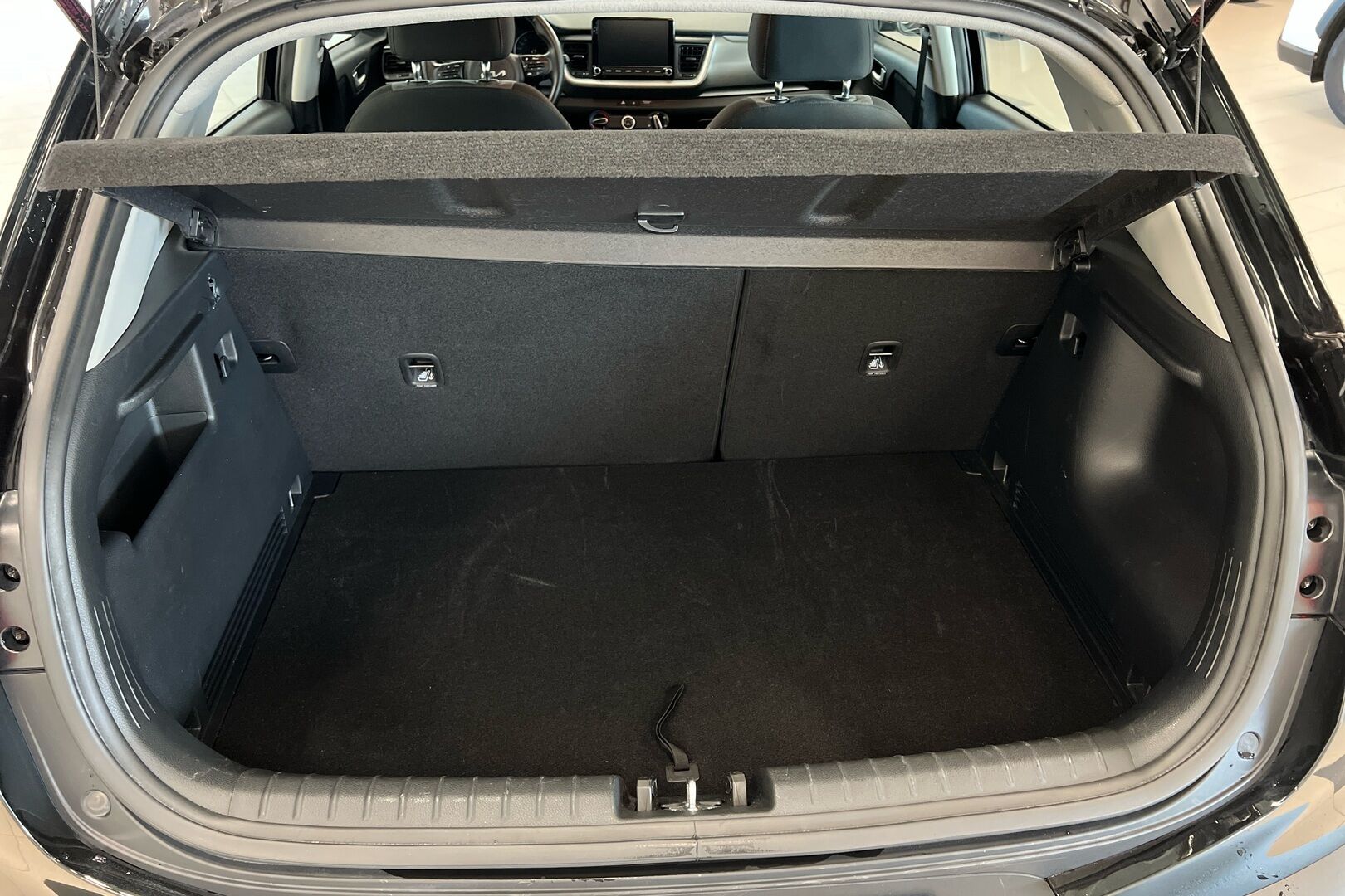 Kia Stonic iso kuva 9