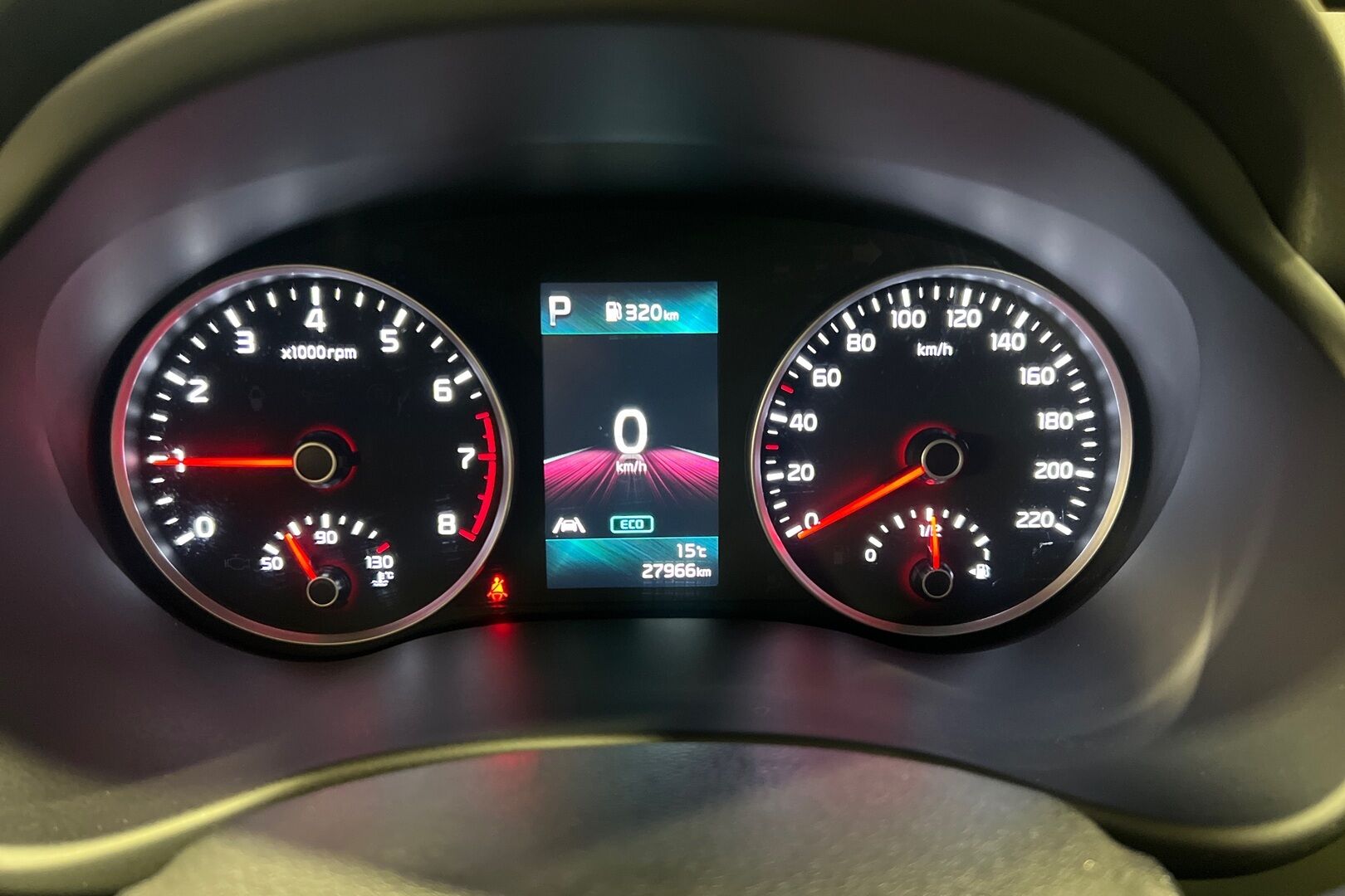 KIA Stonic iso kuva 10