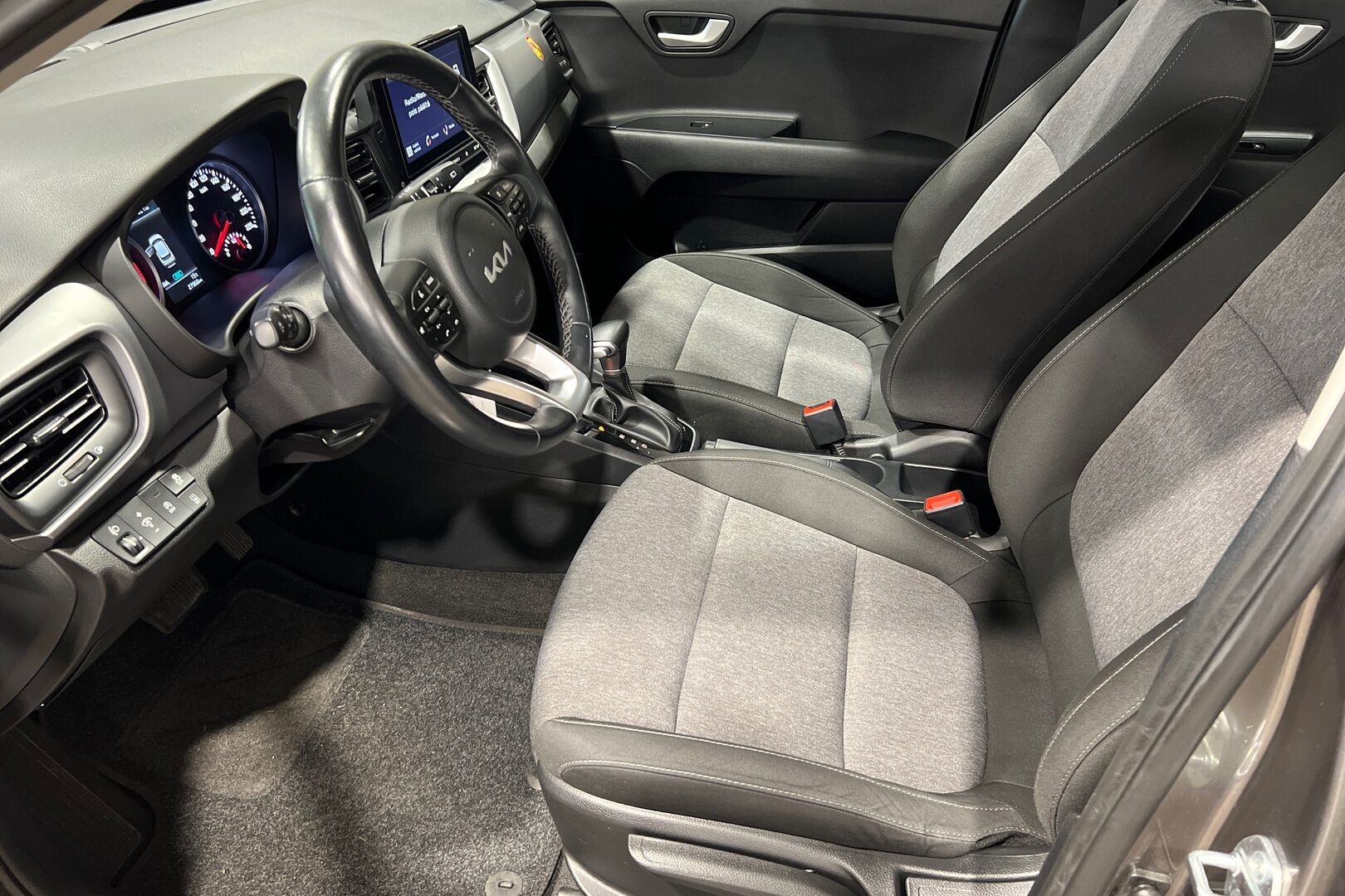 KIA Stonic iso kuva 5