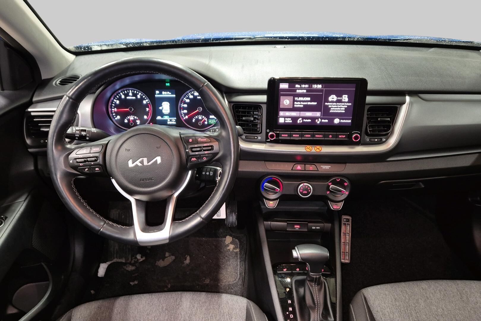 Kia Stonic iso kuva 1