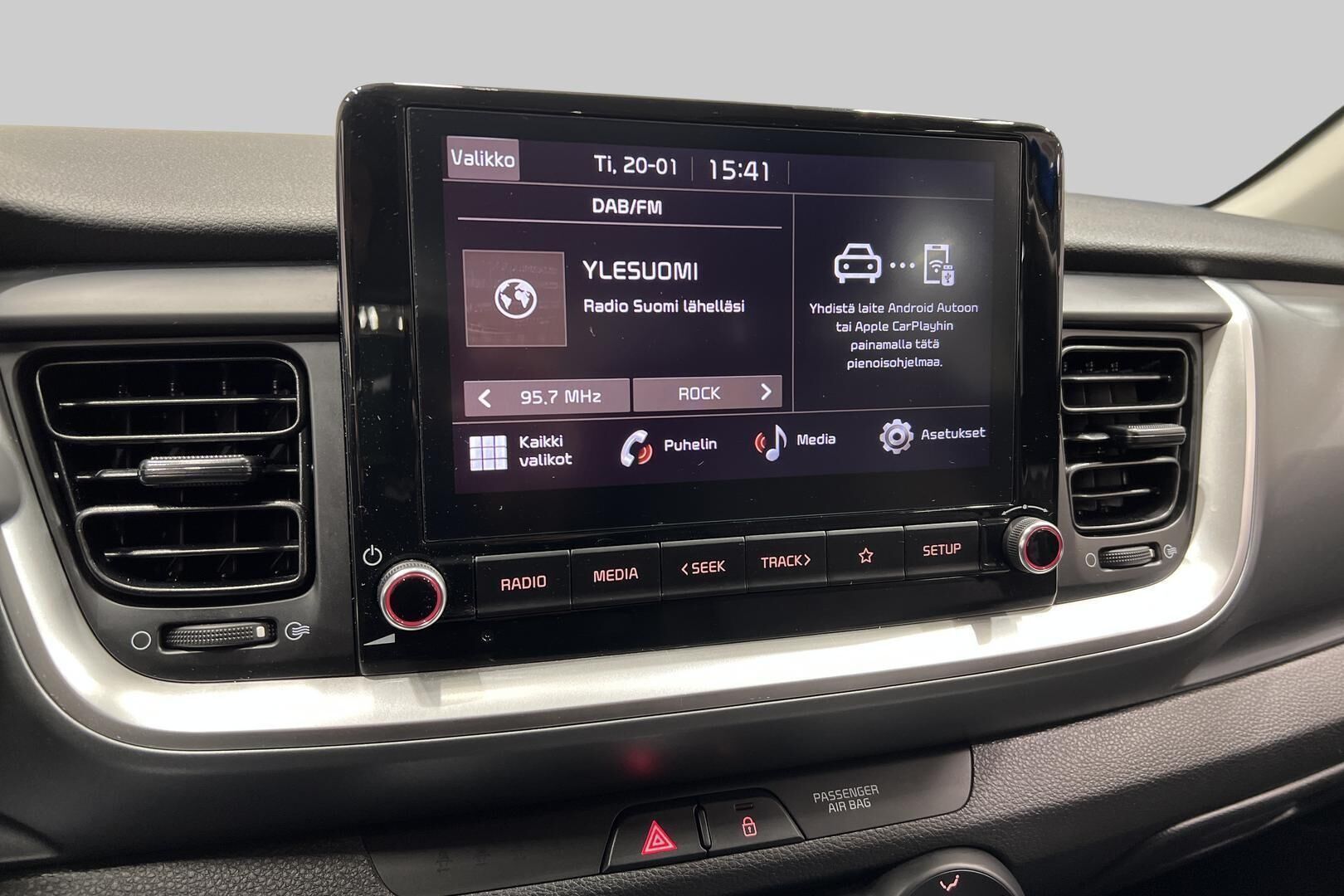 Kia Stonic iso kuva 13