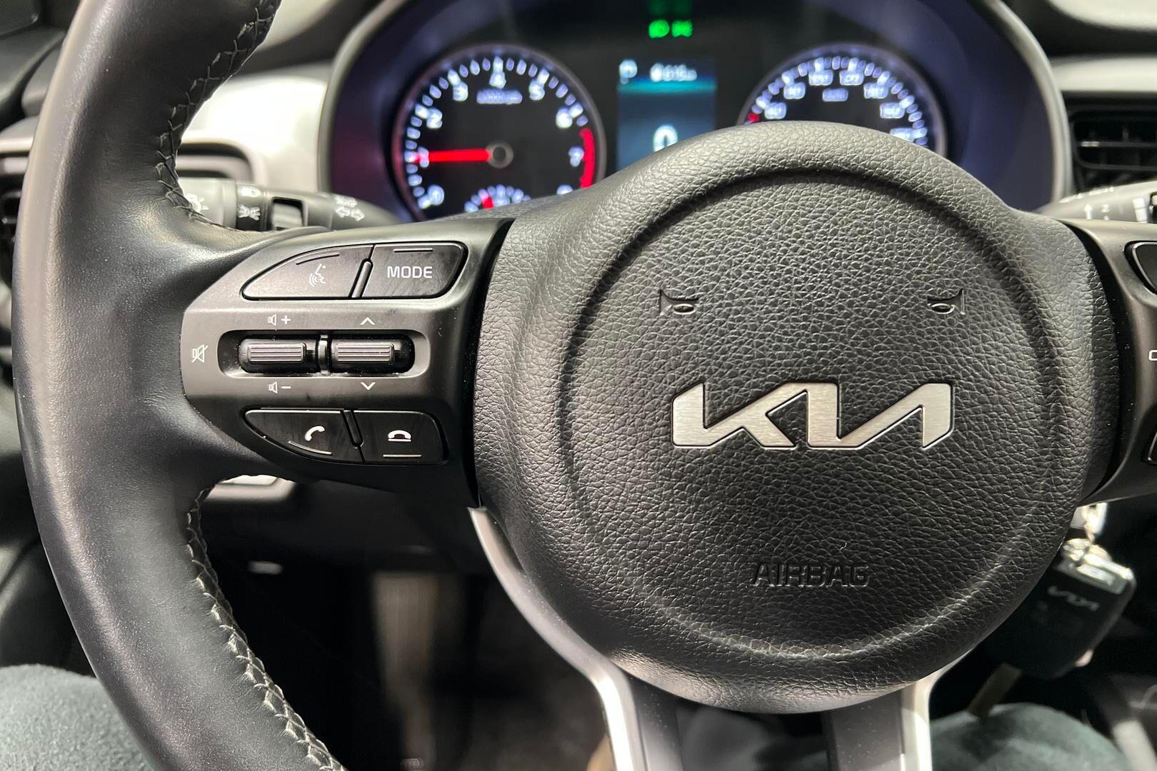 Kia Stonic iso kuva 19