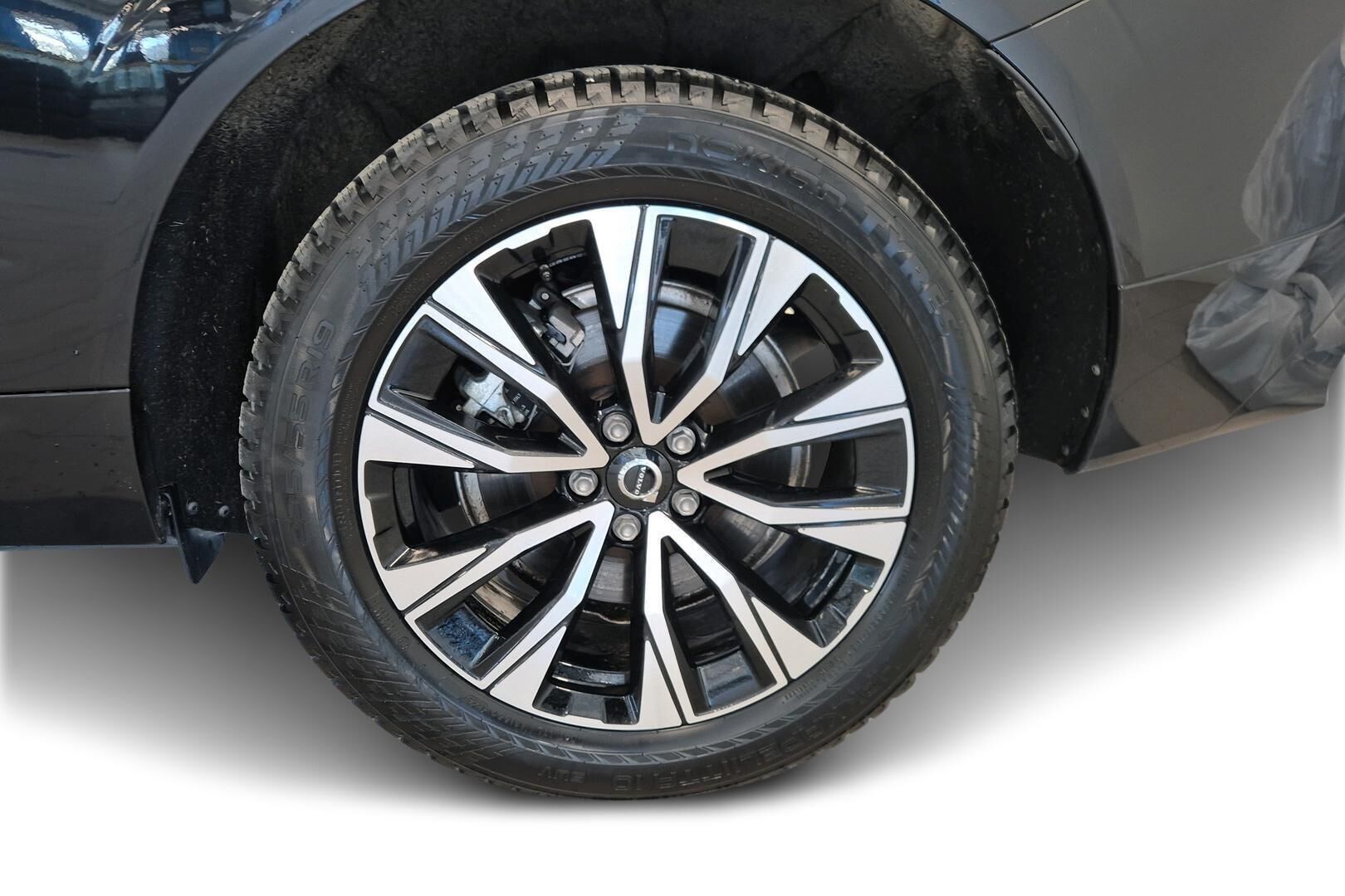 Volvo XC60 iso kuva 13