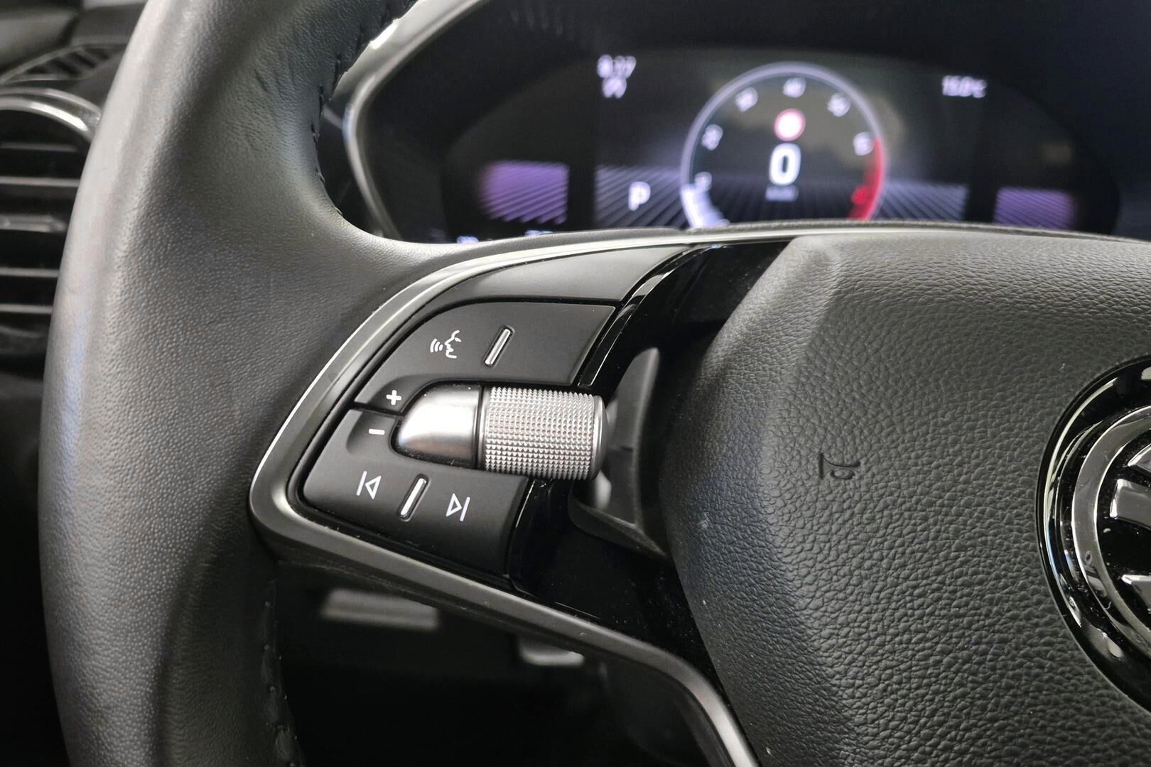 Skoda Fabia iso kuva 17