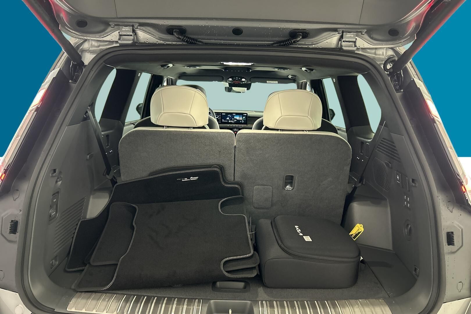Kia EV9 iso kuva 10