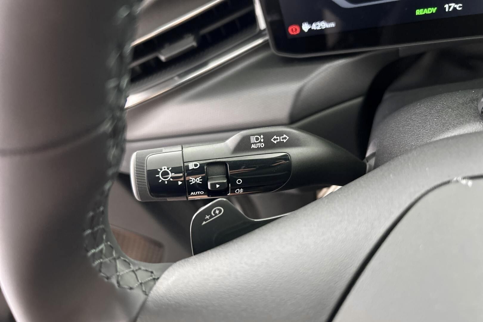 Kia EV9 iso kuva 22