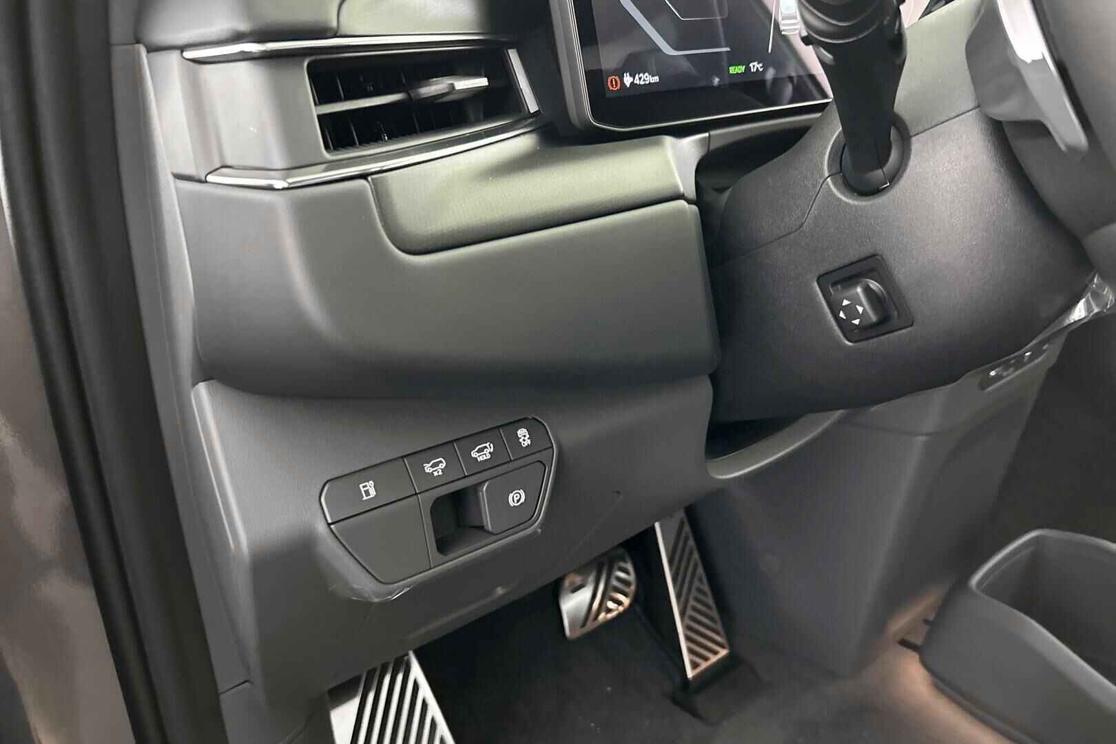 Kia EV9 iso kuva 24