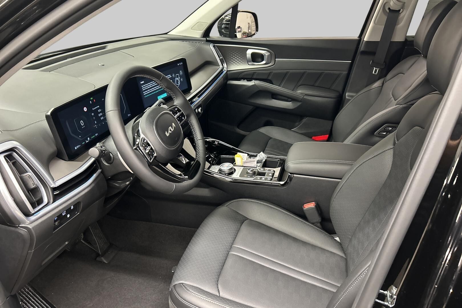 Kia Sorento iso kuva 8