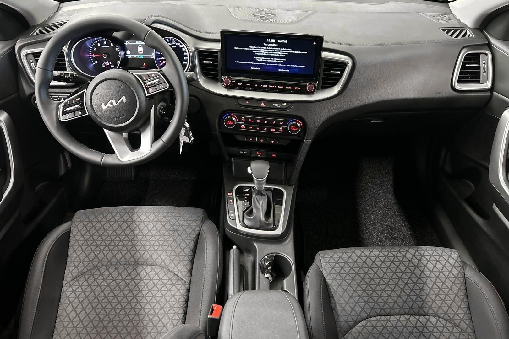 Kia Ceed iso kuva 16