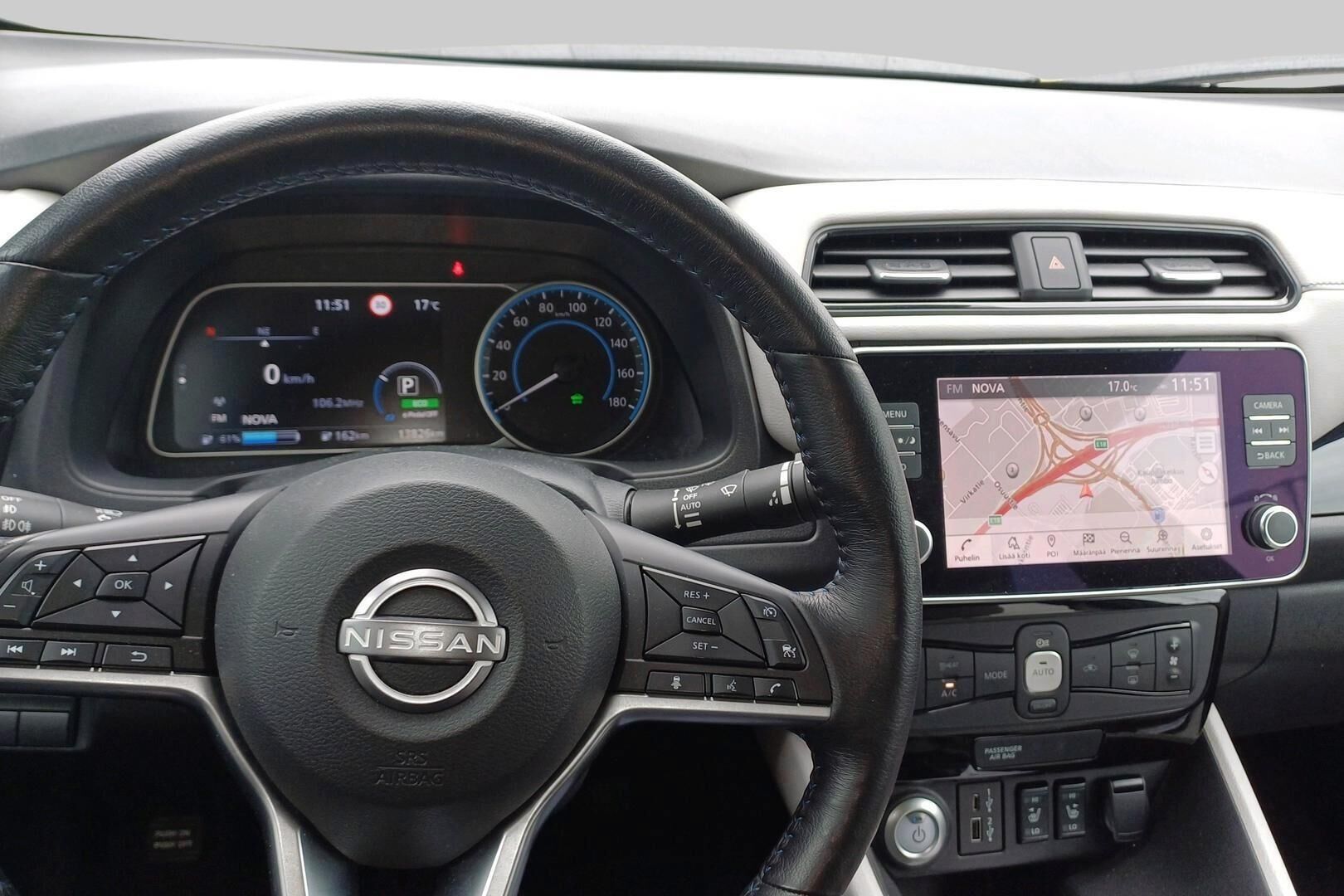 Nissan Leaf iso kuva 1