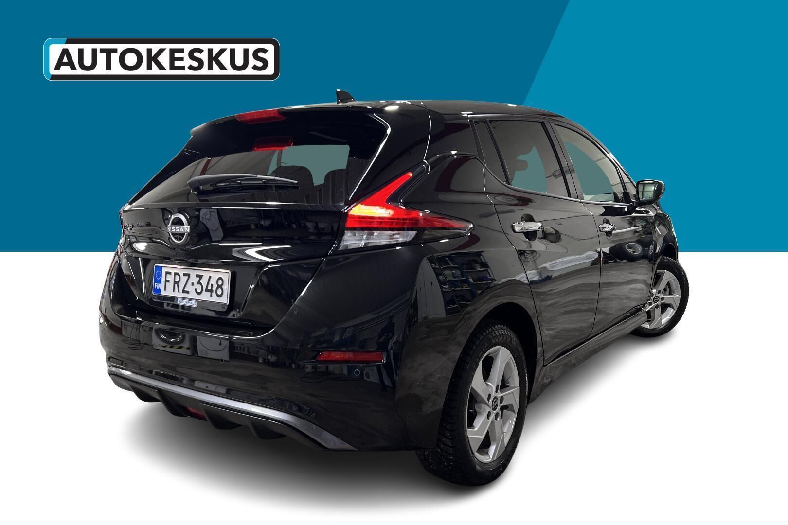 Nissan Leaf iso kuva 12