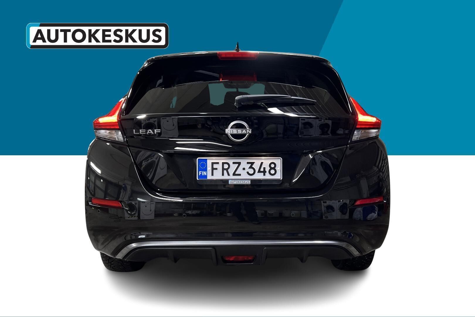 Nissan Leaf iso kuva 13