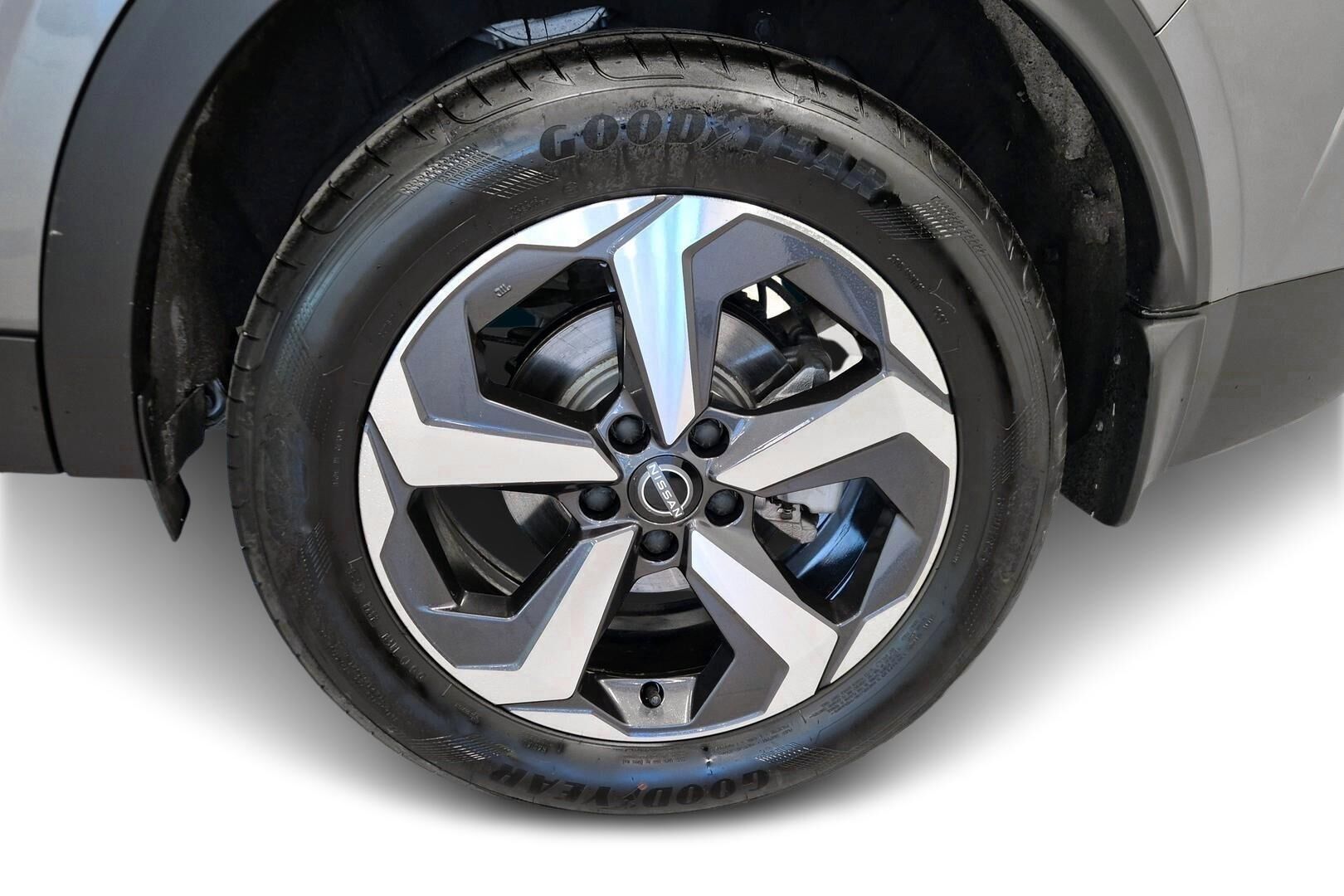 Nissan Qashqai iso kuva 13
