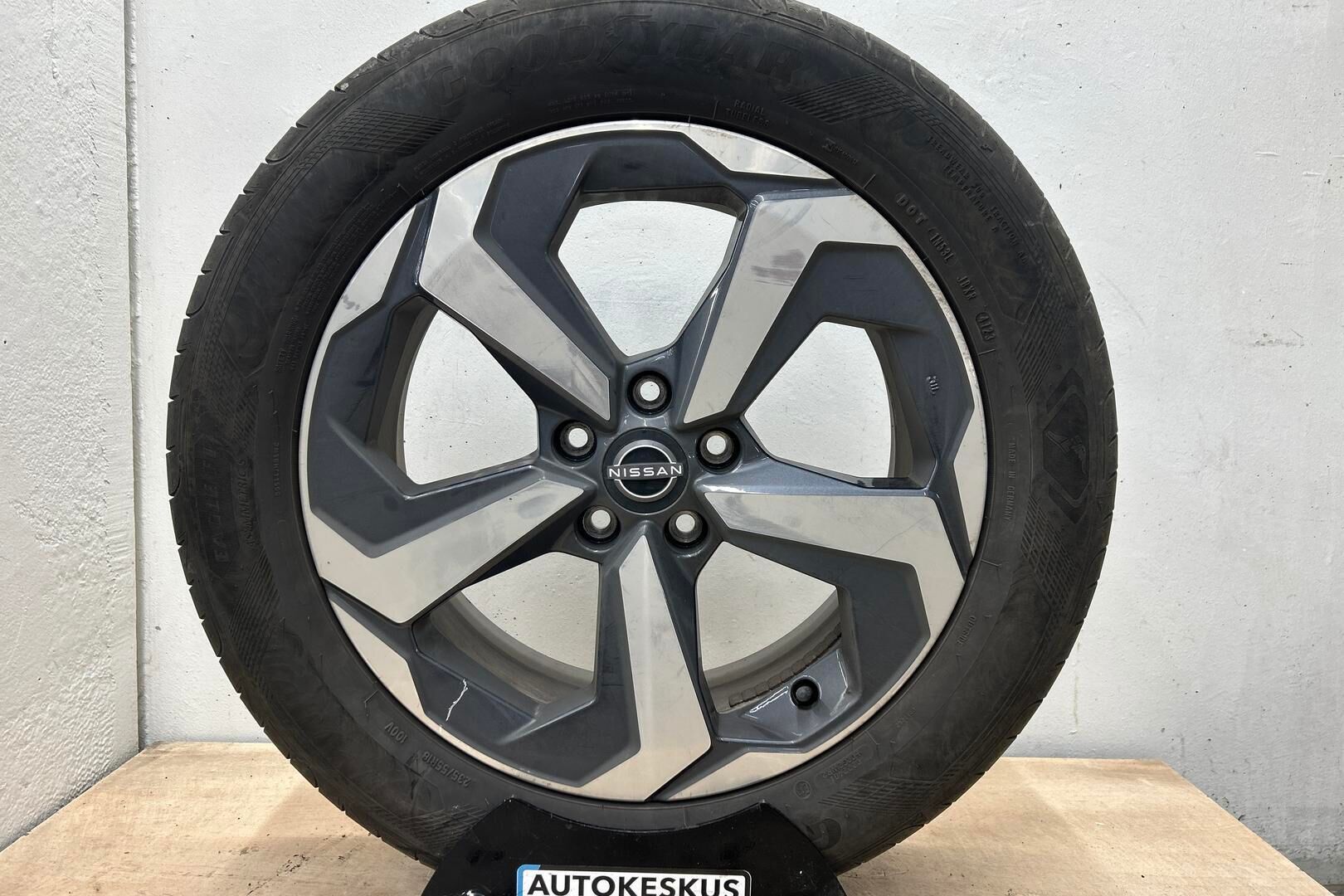 Nissan Qashqai iso kuva 10