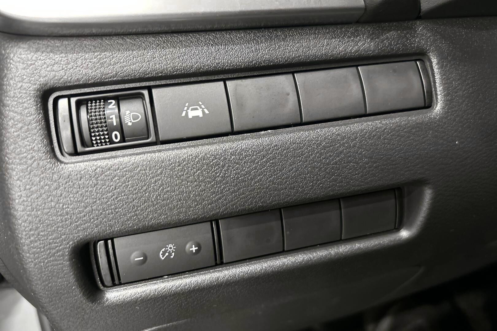 Nissan Qashqai iso kuva 18