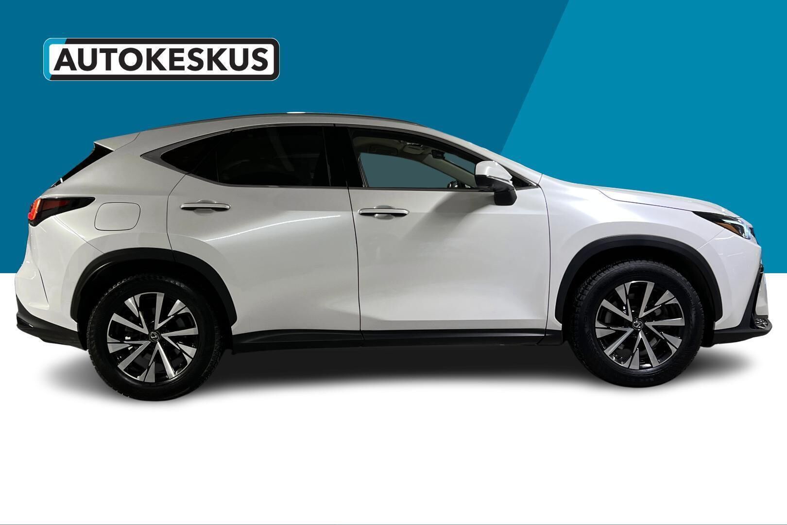 Lexus NX iso kuva 3