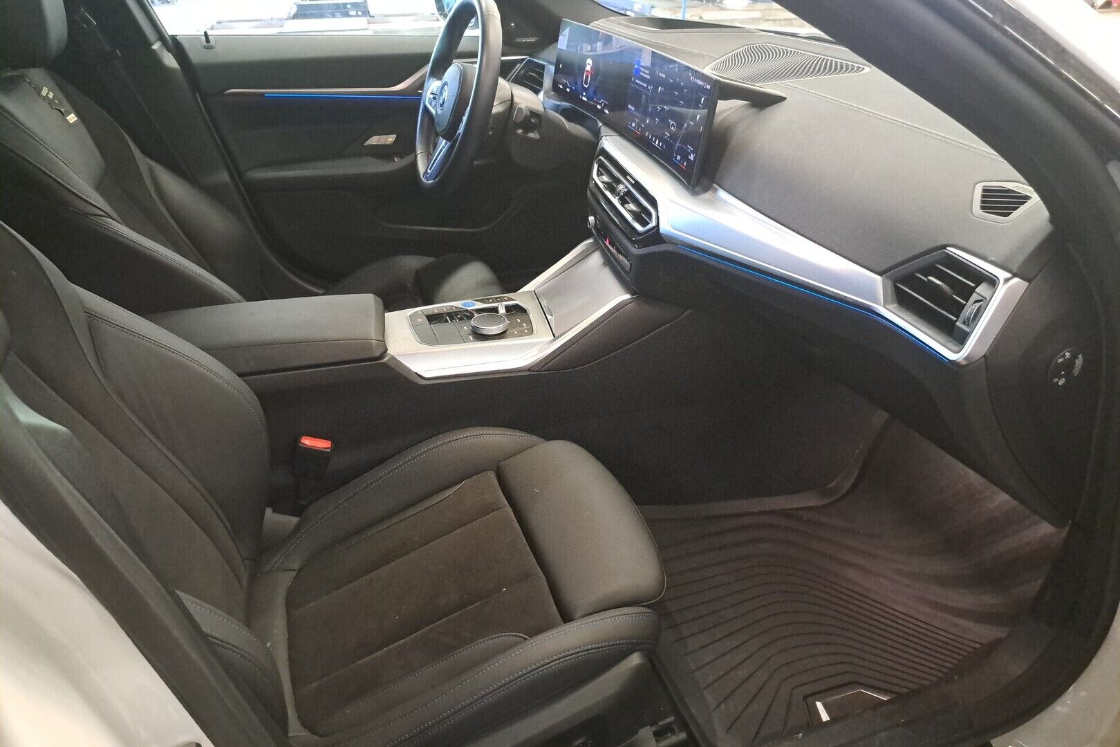 BMW I4 M50 iso kuva 2