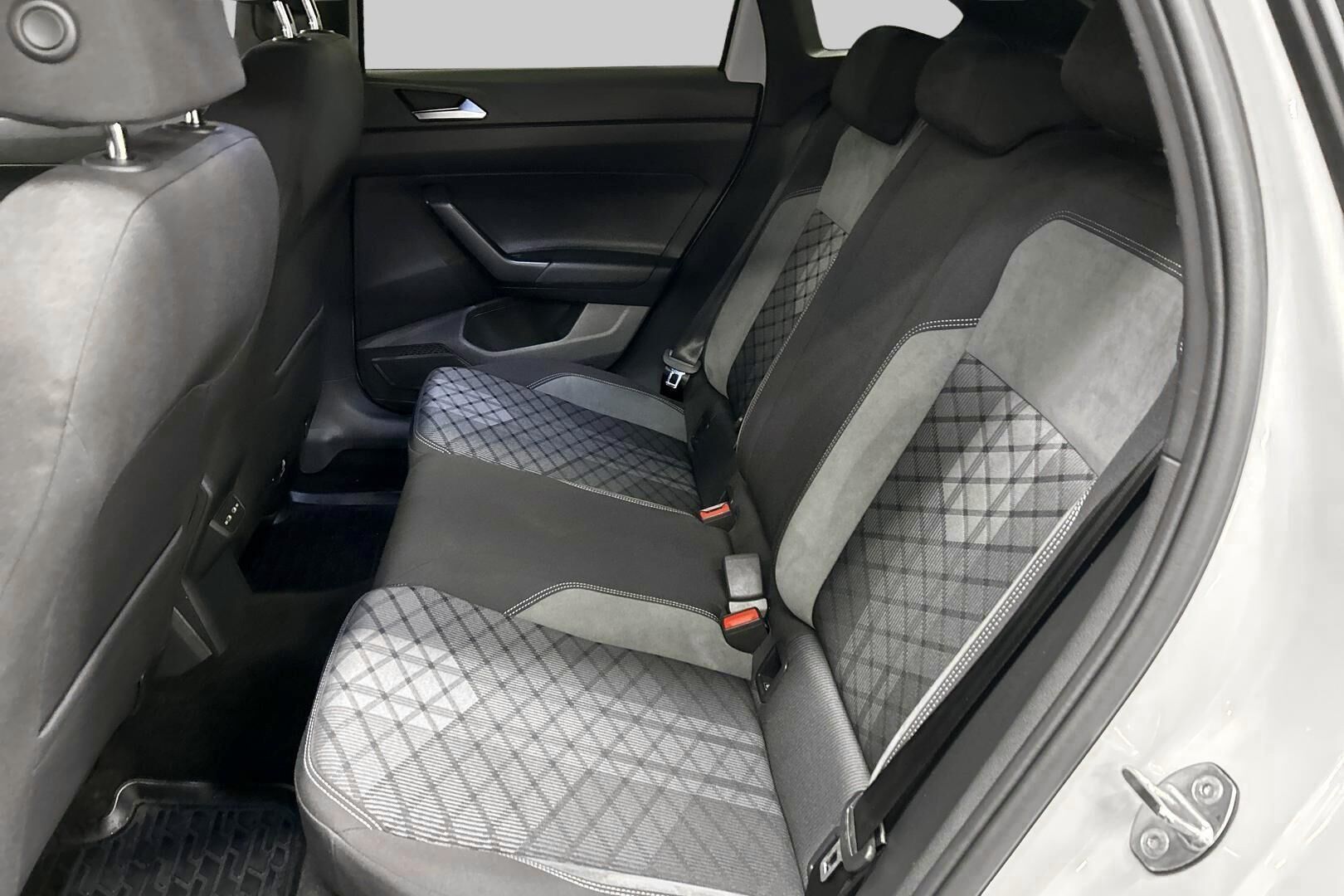 Volkswagen Taigo iso kuva 10