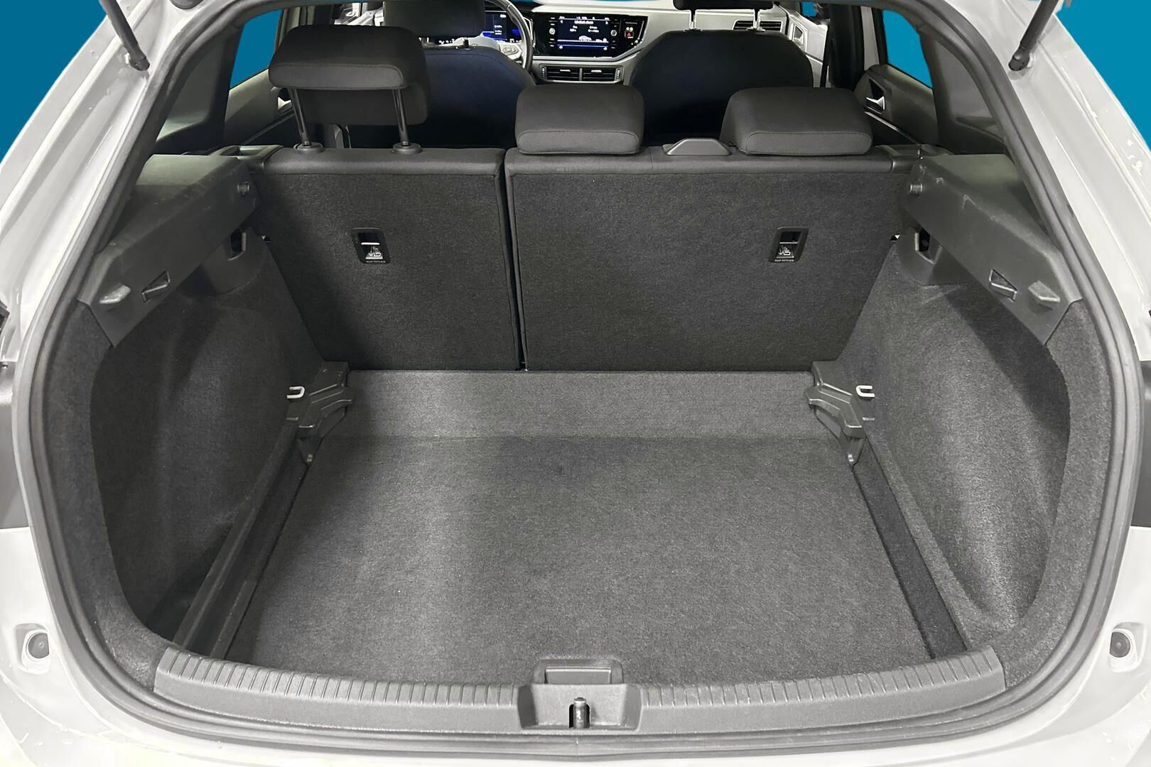 Volkswagen Taigo iso kuva 12