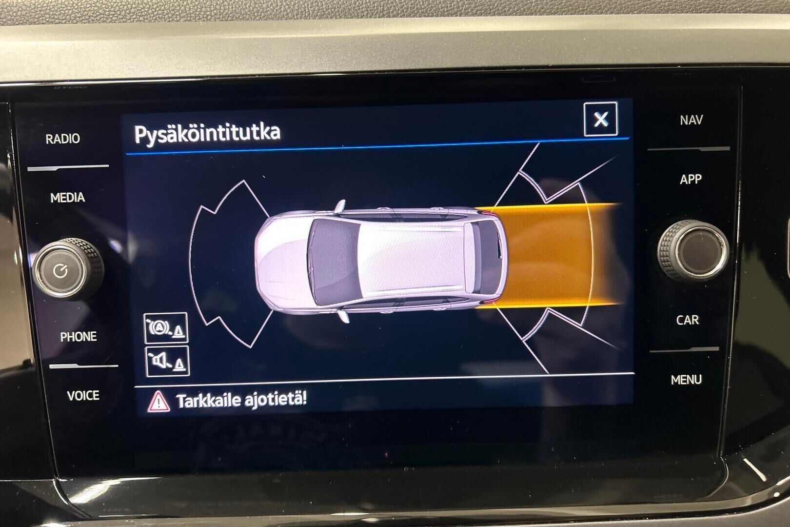 Volkswagen Taigo iso kuva 15