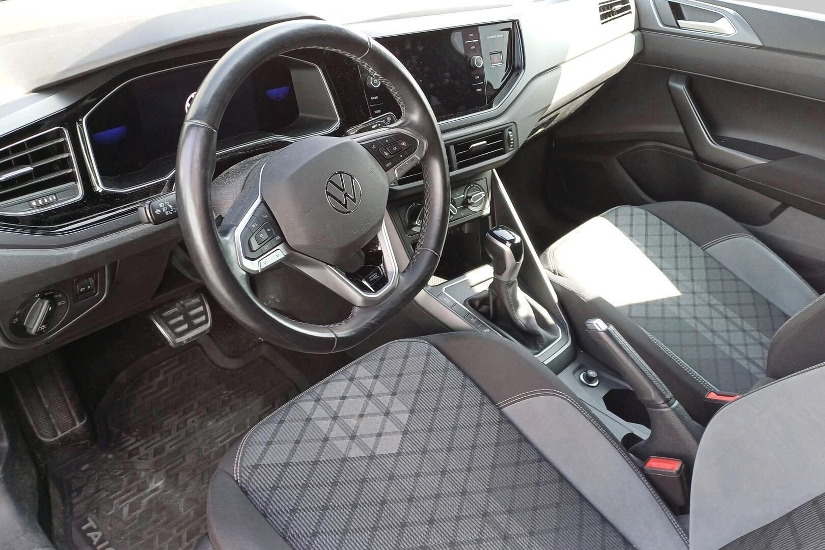 Volkswagen Taigo iso kuva 1