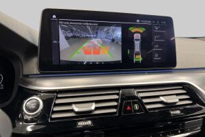 BMW 5-SARJA esikatselu 32