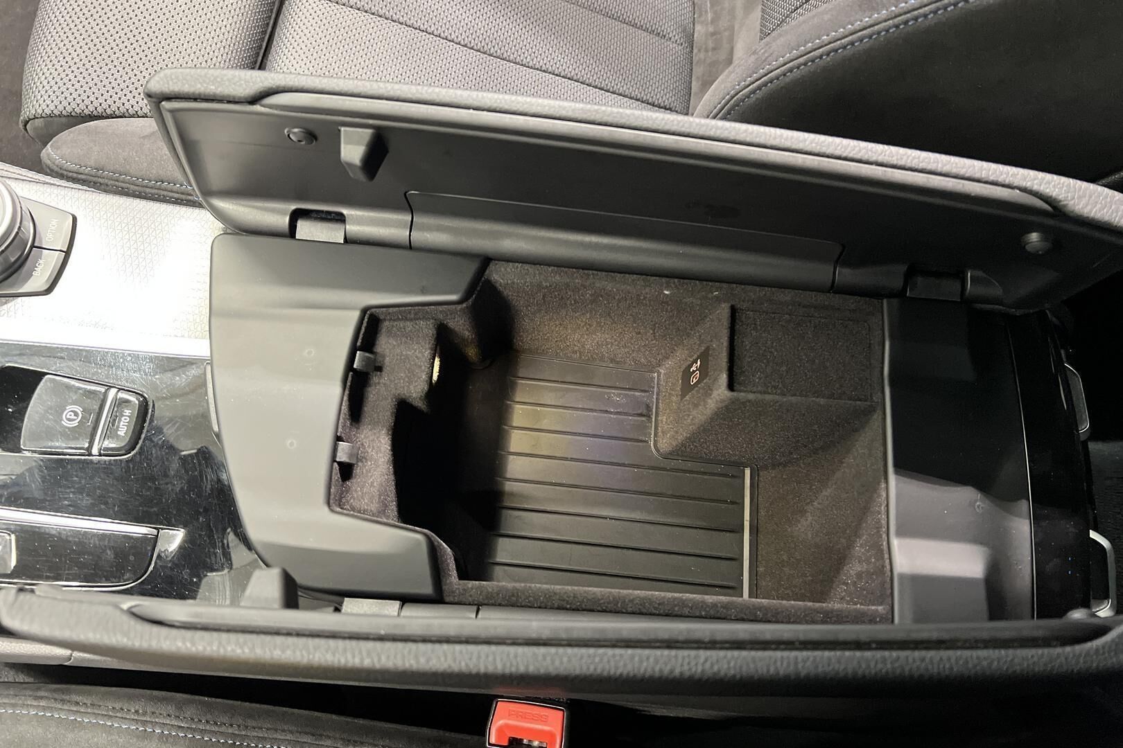 BMW 5-SARJA iso kuva 17