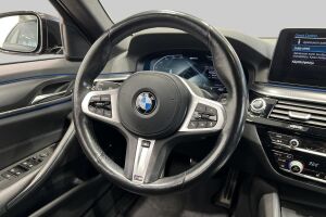 BMW 5-SARJA esikatselu 35