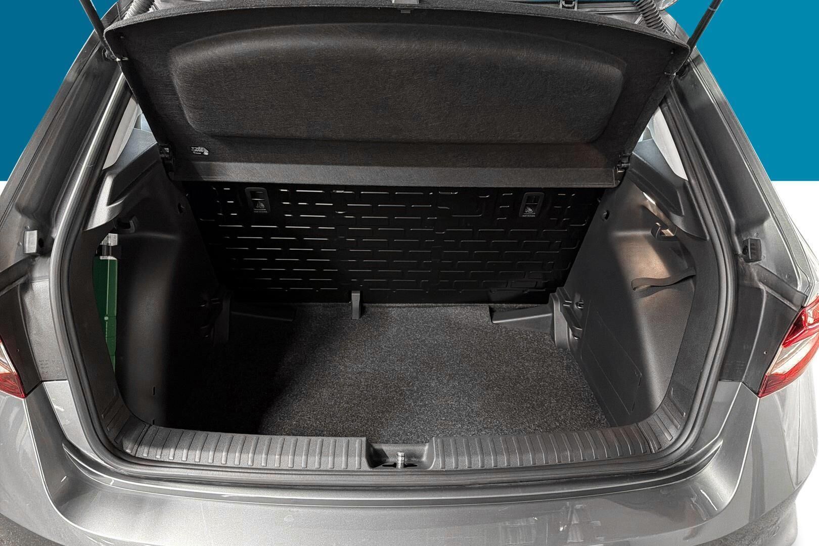 Skoda Fabia iso kuva 10
