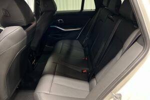 BMW 3-sarja esikatselu 8