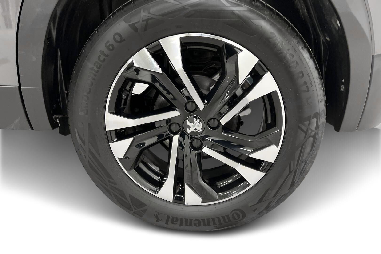 Peugeot 2008 iso kuva 13