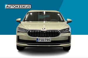 Skoda Superb esikatselu 2