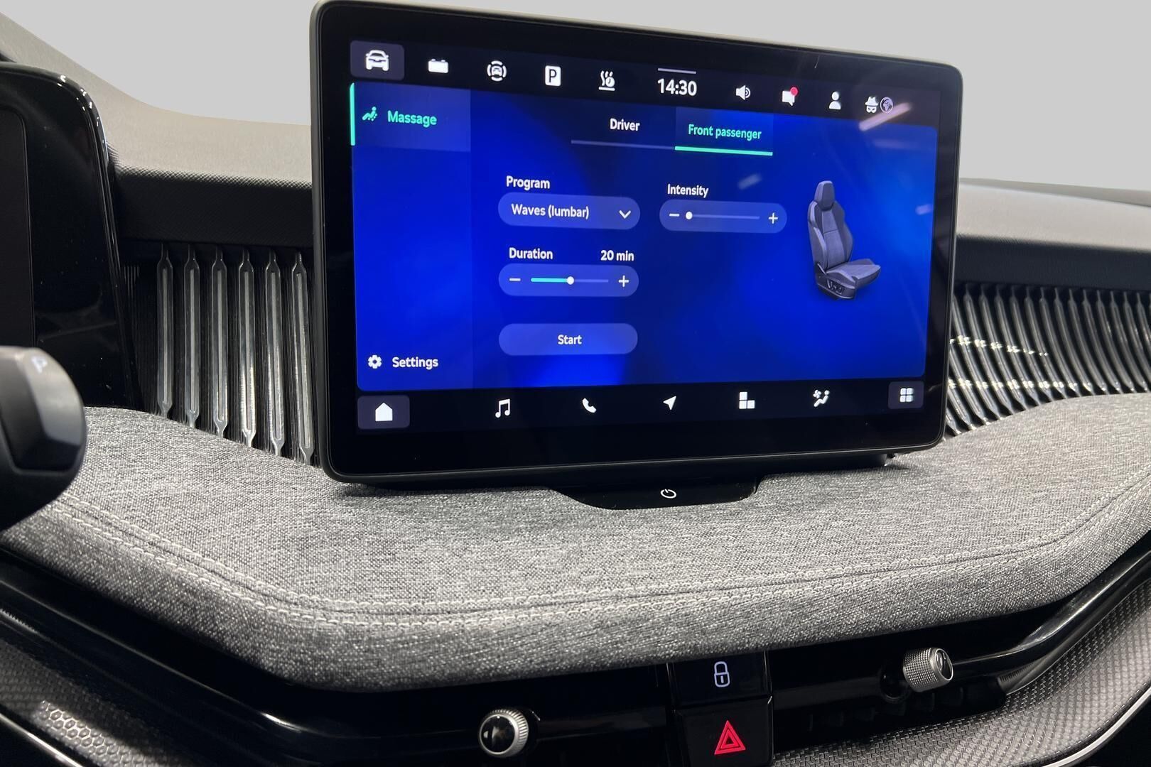 Skoda Superb iso kuva 25